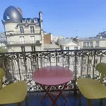 Appartement Haussmannien Avec Balcon