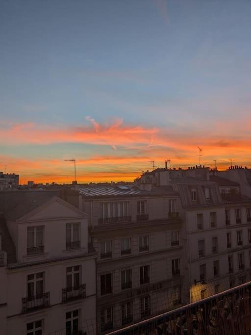 Haussmannien Avec Balcon *